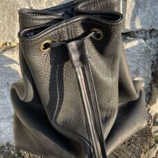 Kübeltasche Schwarz
