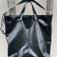 Shopper Schwarz mit Kulturbeutel
